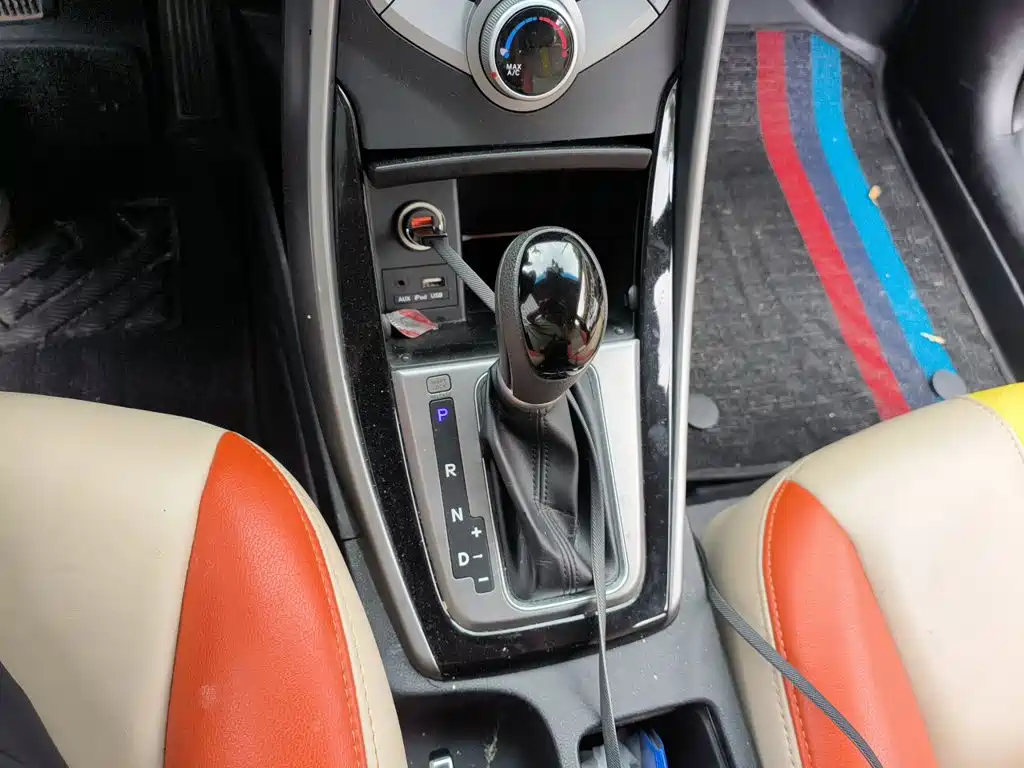 Hyundai Elantra Langdong — миниатюра 11
