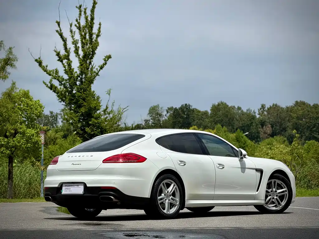 Porsche Panamera — миниатюра 5