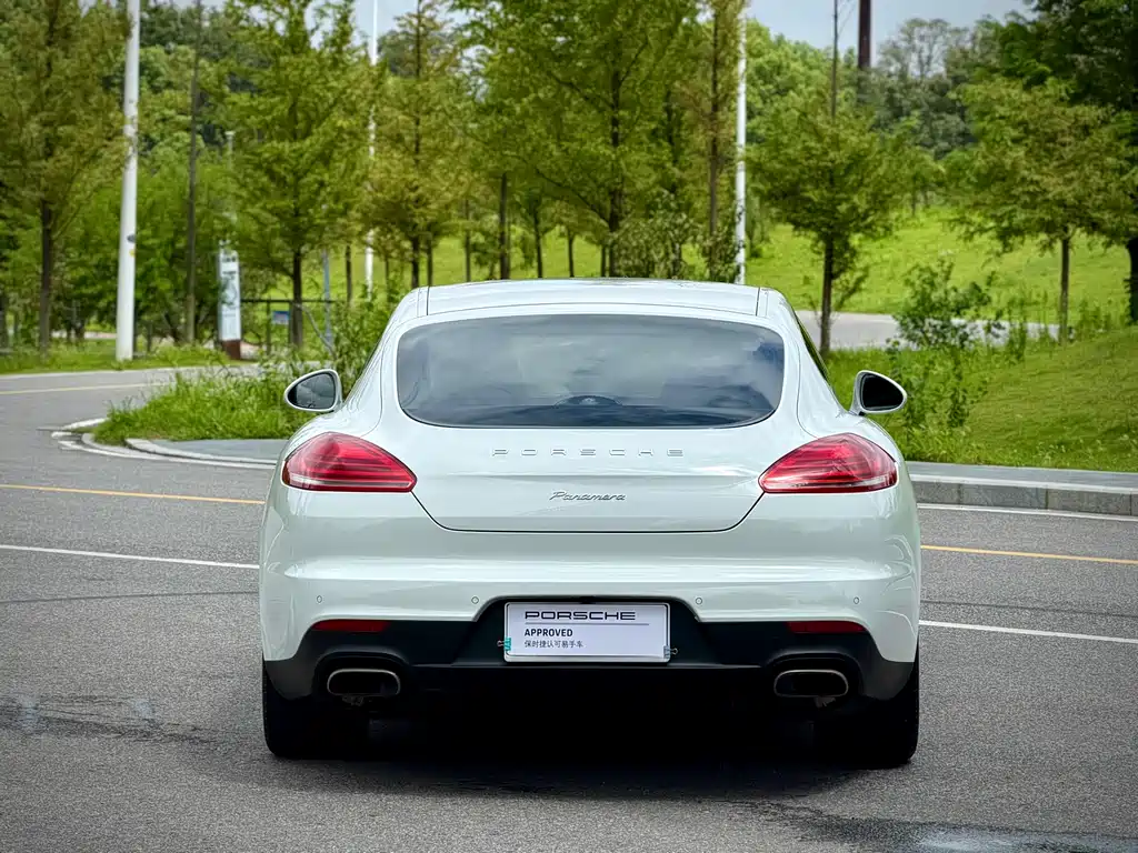 Porsche Panamera — миниатюра 6