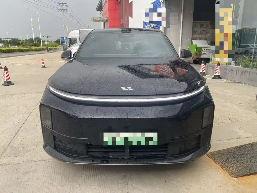 Li Auto Li L6 2025