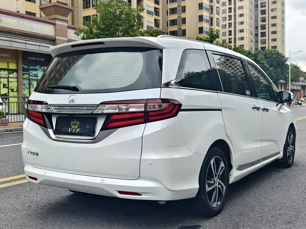 Honda Odyssey — миниатюра 4