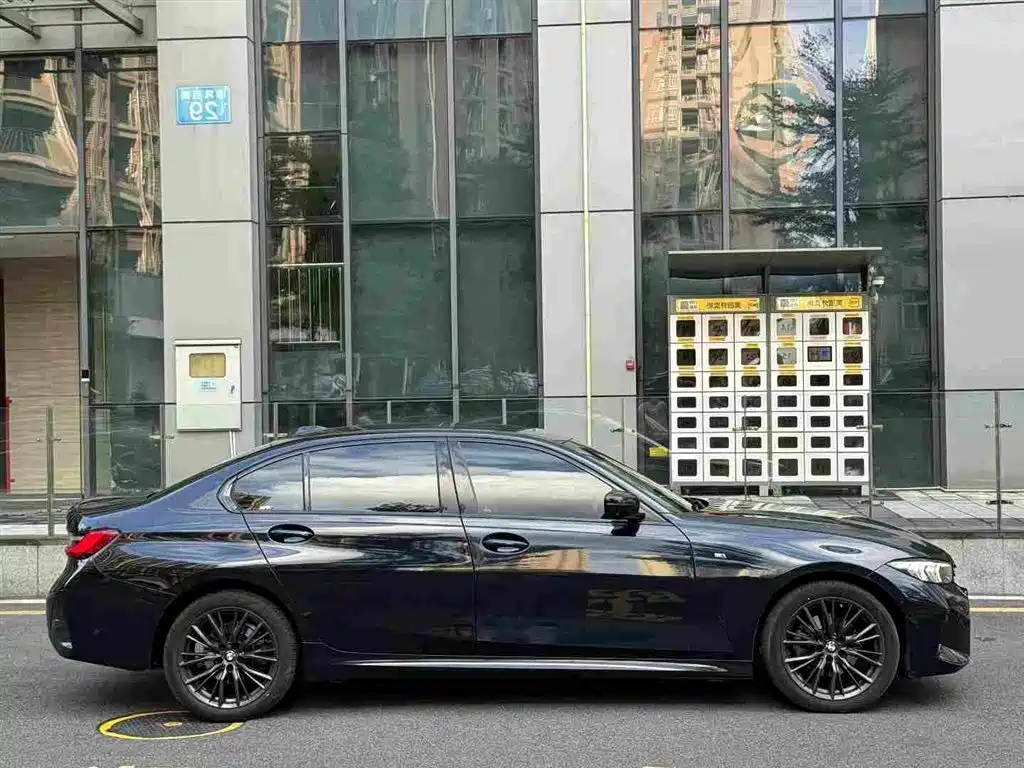 BMW 3 Series — миниатюра 4