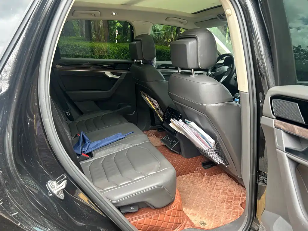 Volkswagen Touareg — миниатюра 8