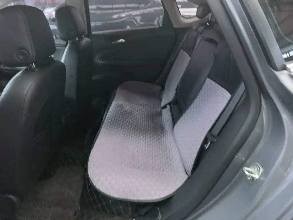 Buick Verano — миниатюра 17