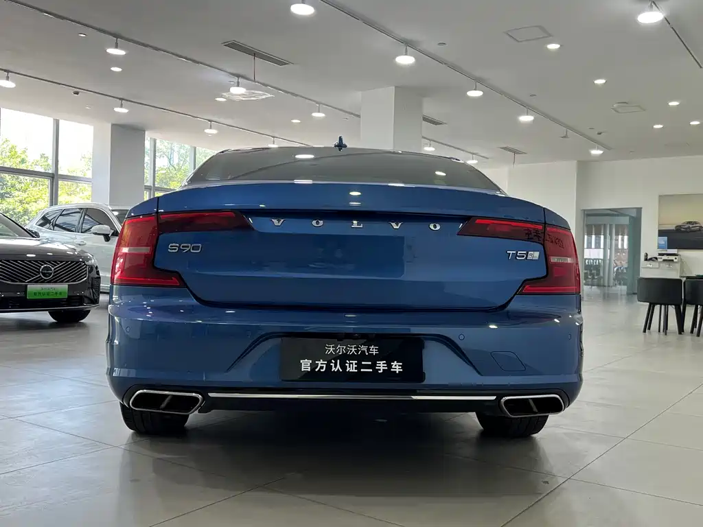Volvo S90 — миниатюра 5
