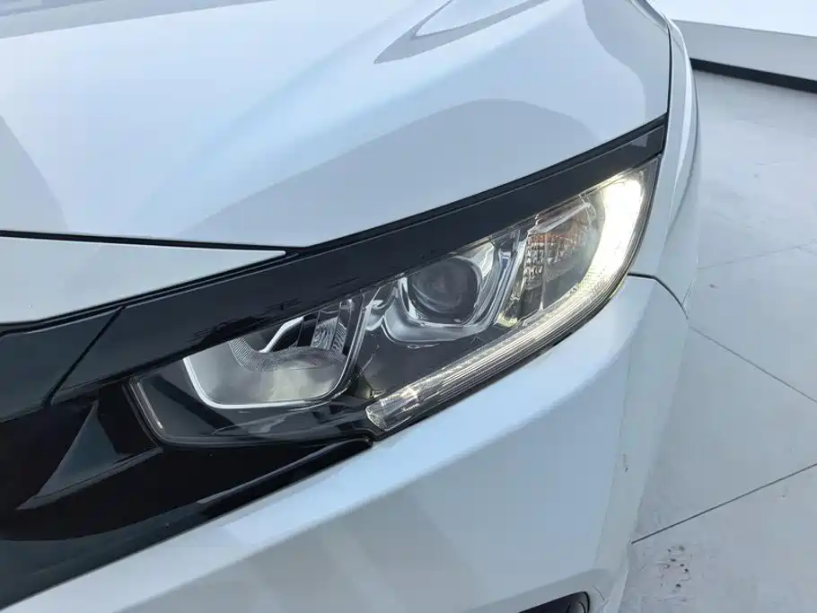 Honda Civic — миниатюра 5