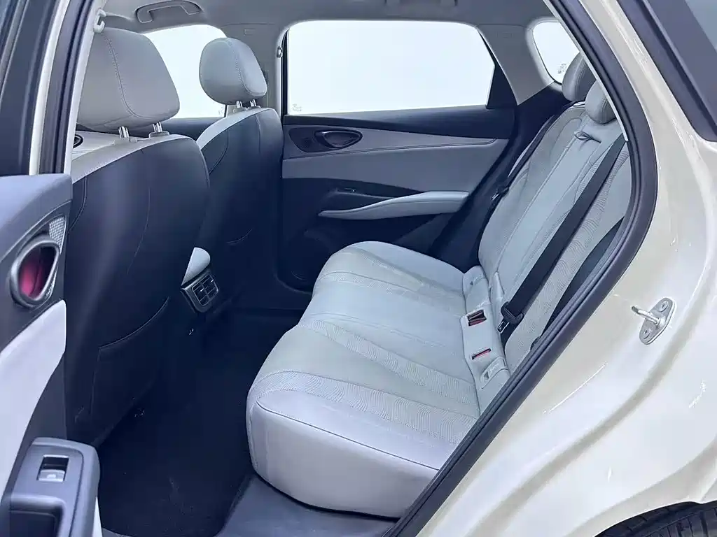 BYD Seal 06 DM-i Touring — миниатюра 8