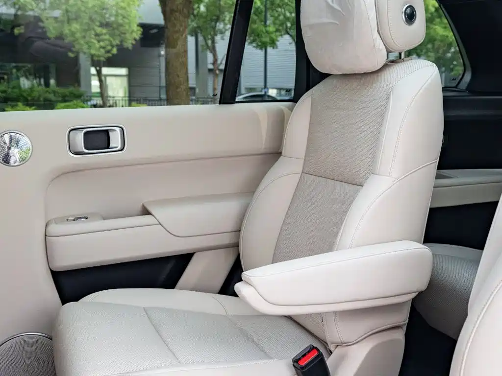 Li Auto Li L8 — миниатюра 23