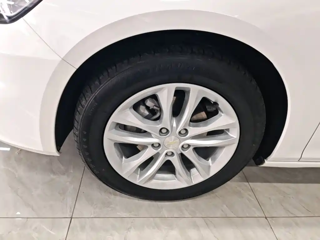 Chevrolet Malibu XL — миниатюра 23