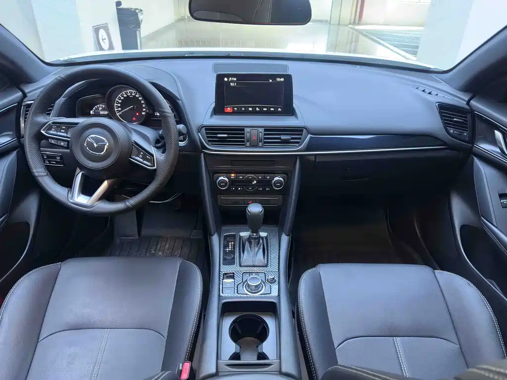 MAZDA CX 4
