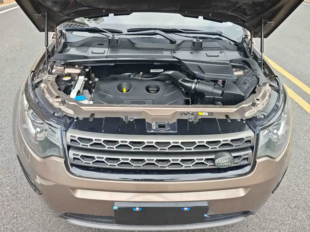 Land Rover Discovery Sport — миниатюра 17