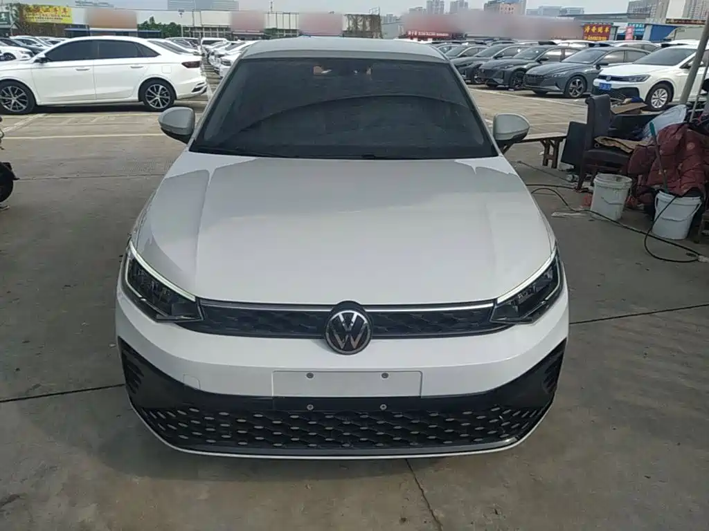 Volkswagen Lavida — миниатюра 3