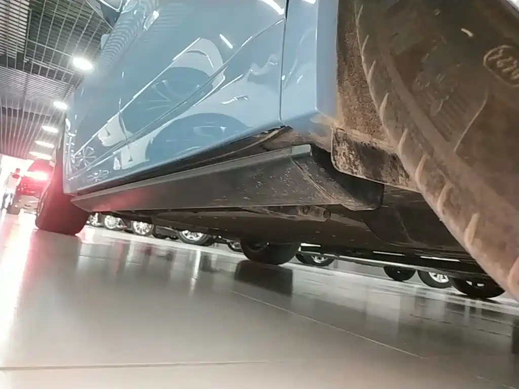 Li Auto Li L8 — миниатюра 22