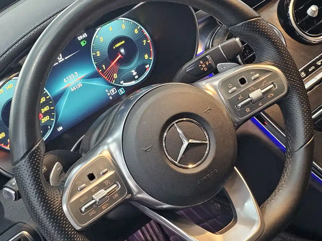 Mercedes-Benz C-Class — миниатюра 14