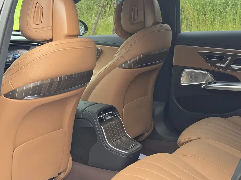 Mercedes-Benz E-Class E 2024 E 300 L Luxury