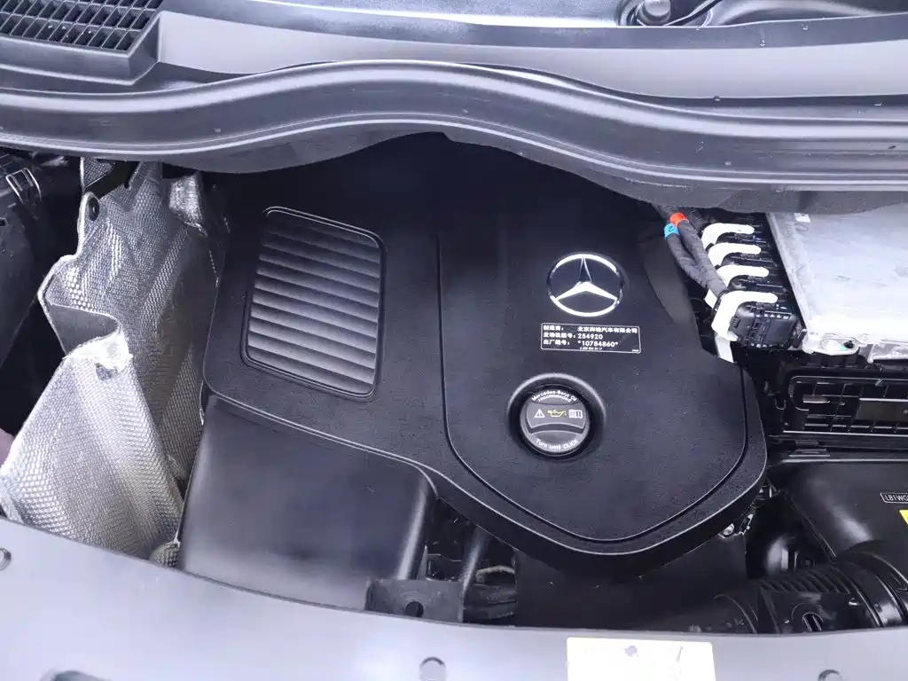 Mercedes-Benz V-Class — миниатюра 27