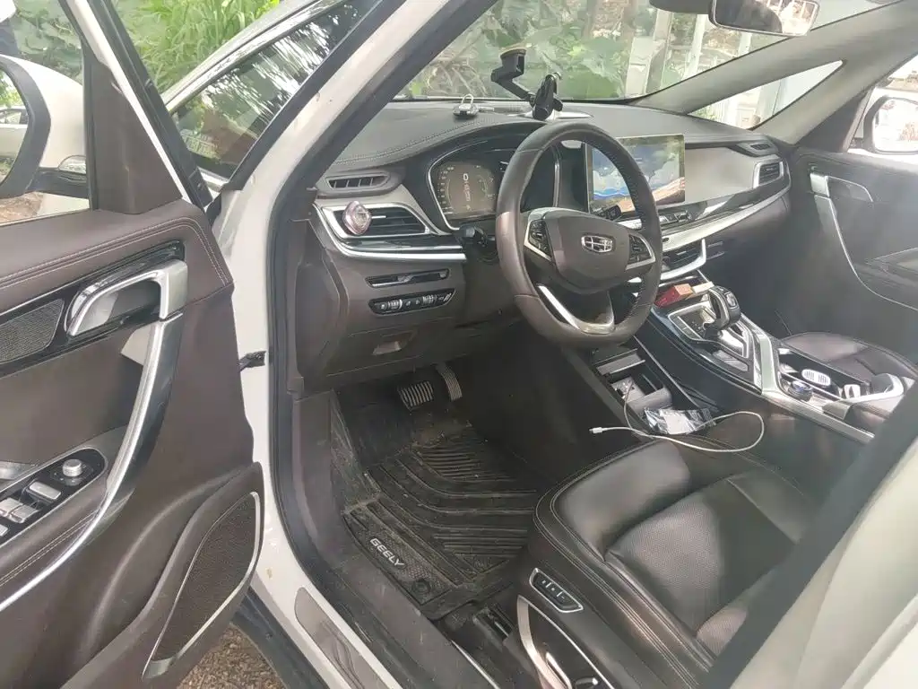 Geely Jia Ji New Energy — миниатюра 17