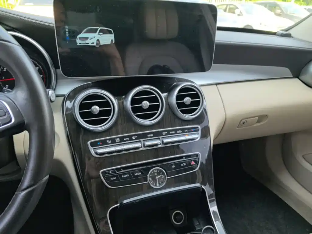 Mercedes-Benz C-Class — миниатюра 18