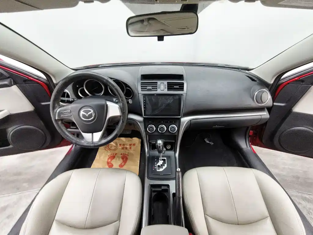Mazda Ruiyi 2012 2.0L AT Elite