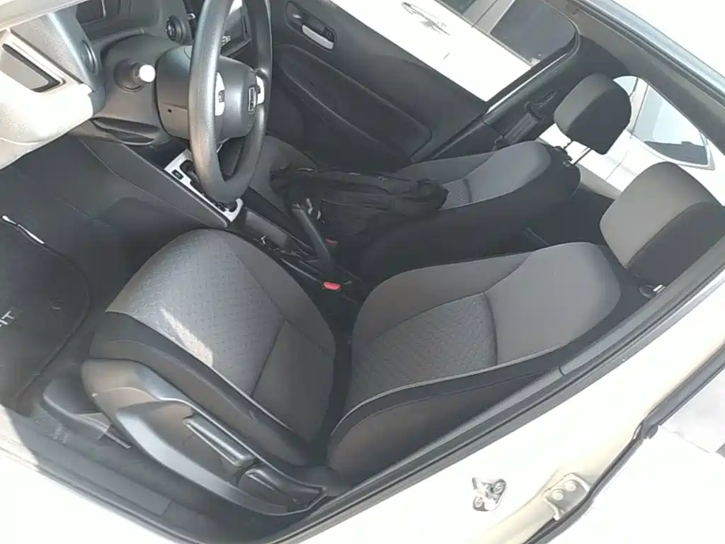 Honda Fit — миниатюра 15