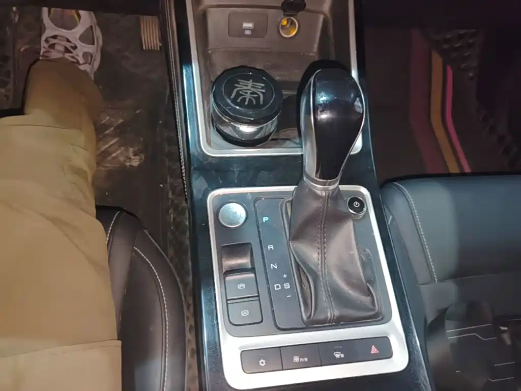 BYD Qin — миниатюра 14