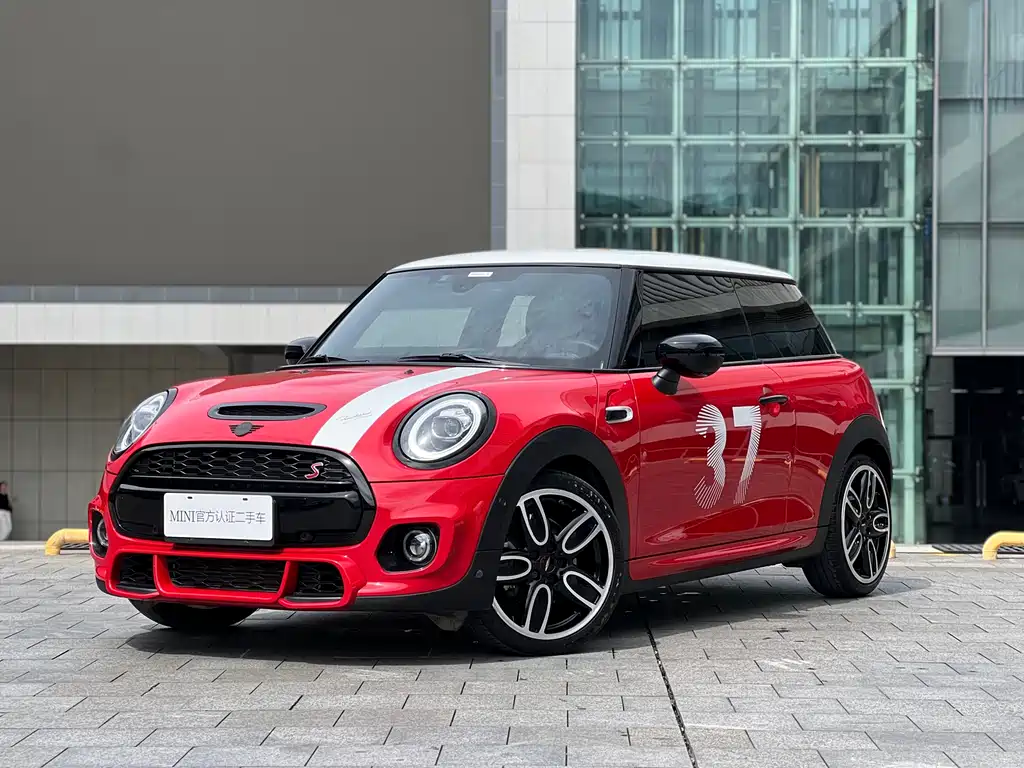 MINI 2021款 2.0T COOPER S 叁柒号纪念版