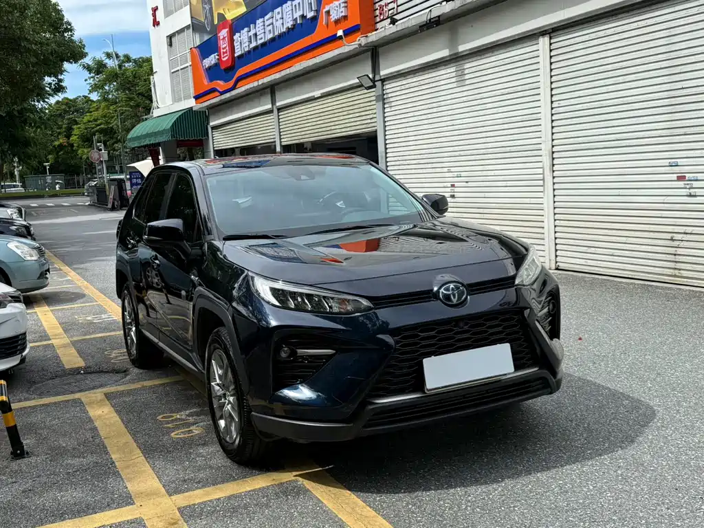 Toyota Wildlander — миниатюра 6