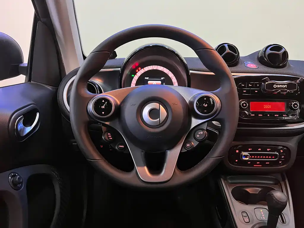 smart Smart Fortwo — миниатюра 10