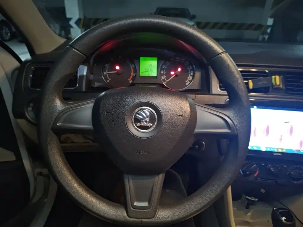 Skoda Rapid — миниатюра 11