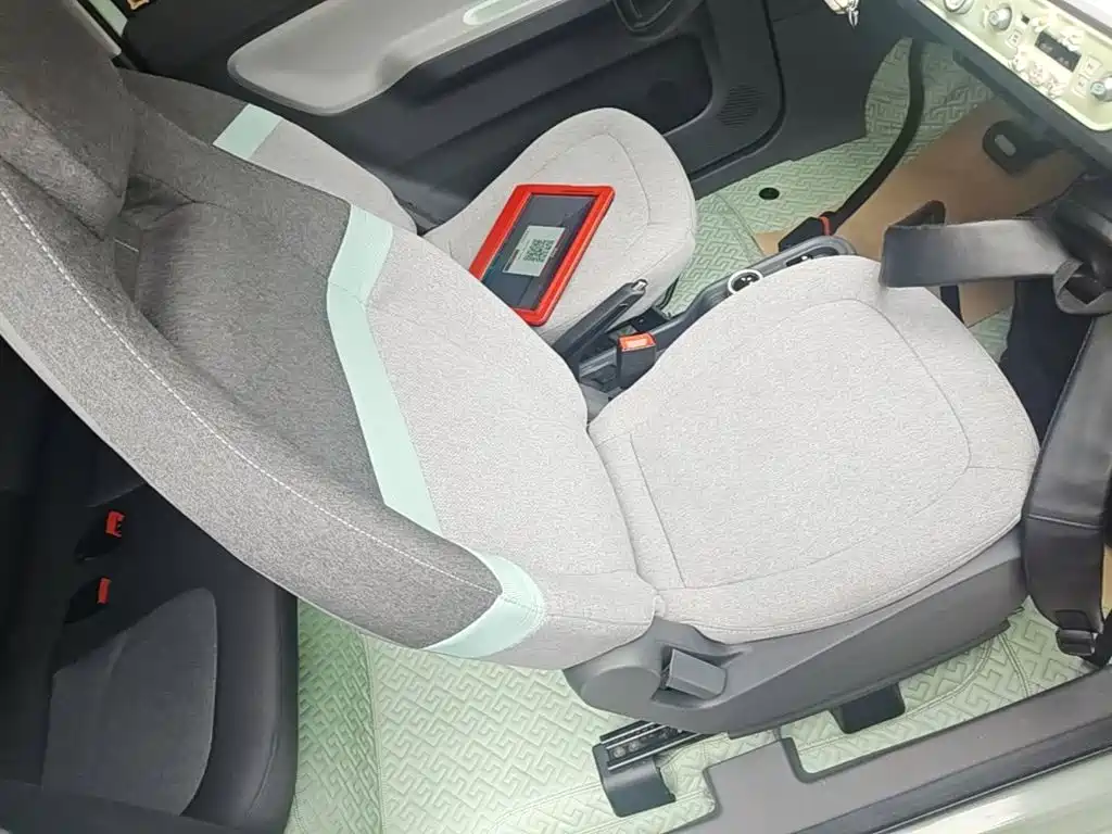 Wuling MINIEV — миниатюра 25