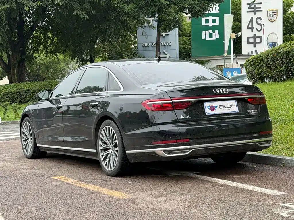 Audi A8 — миниатюра 4