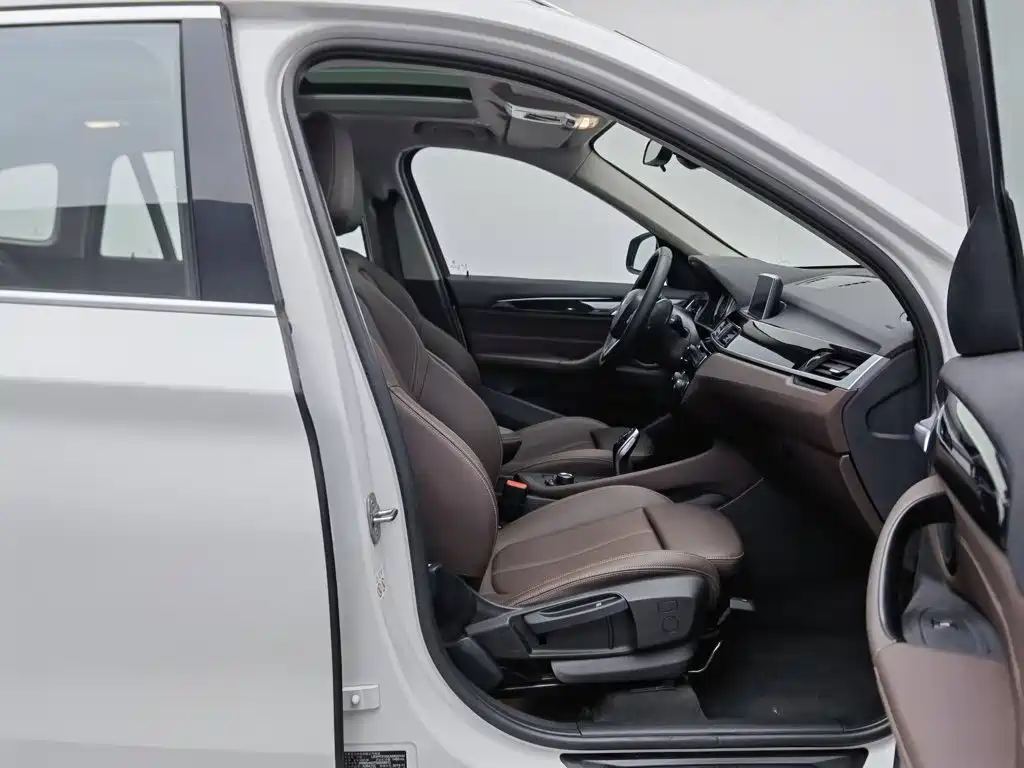 BMW X1 — миниатюра 23