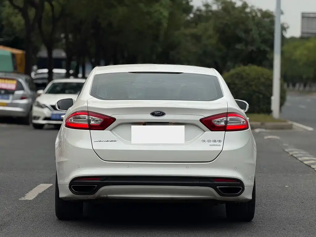 Ford Mondeo — миниатюра 3