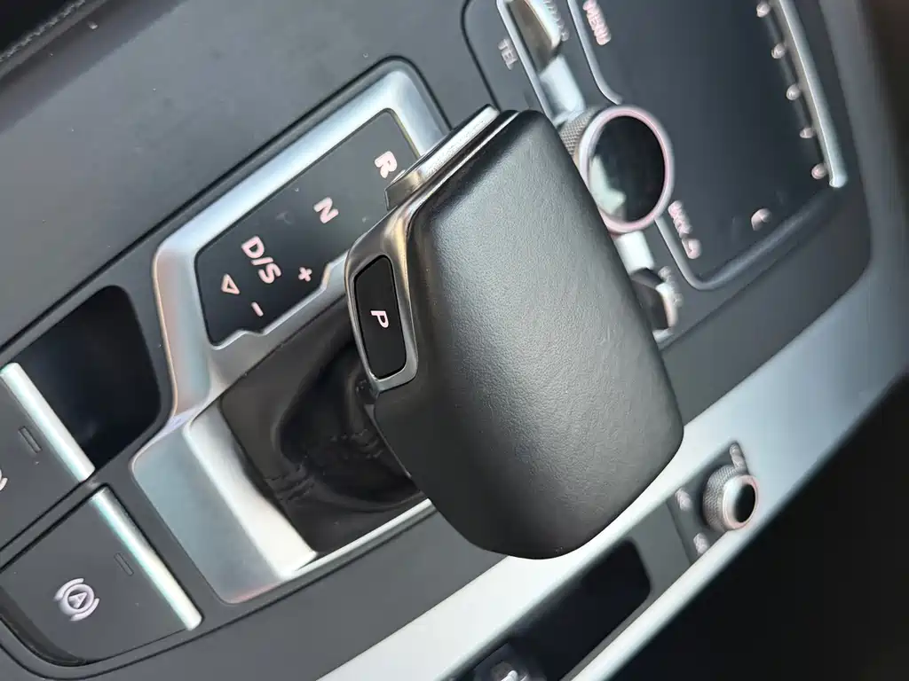 Audi Q5L — миниатюра 10