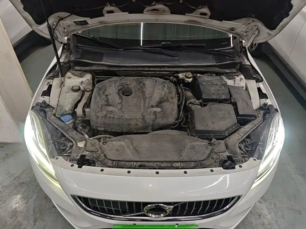 Volvo V40 — миниатюра 16