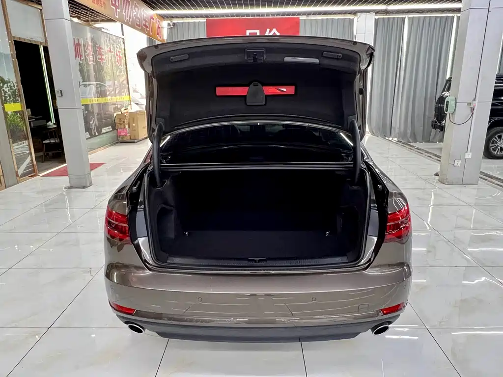 Audi A4L — миниатюра 8