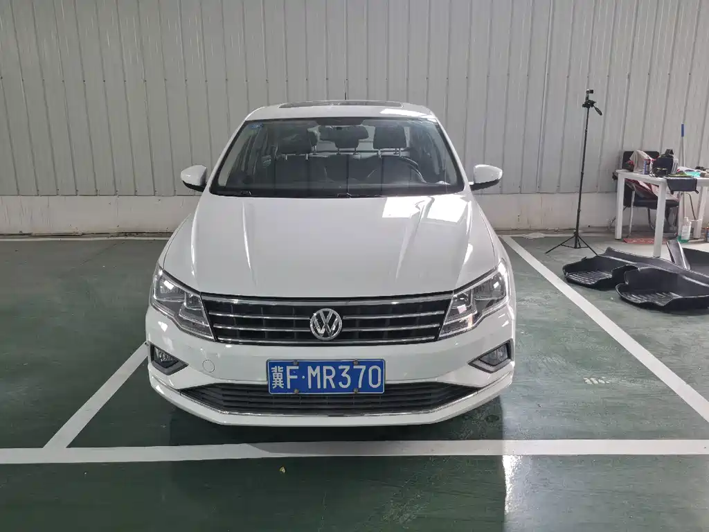 Volkswagen Jetta — миниатюра 2