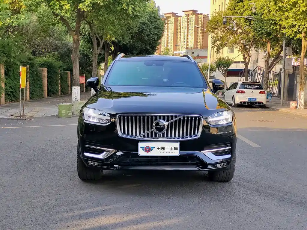 Volvo XC90 — миниатюра 2