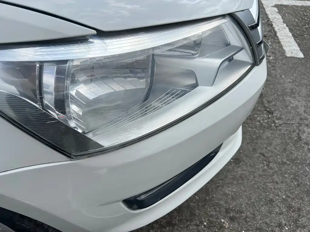 Volkswagen Santana — миниатюра 8