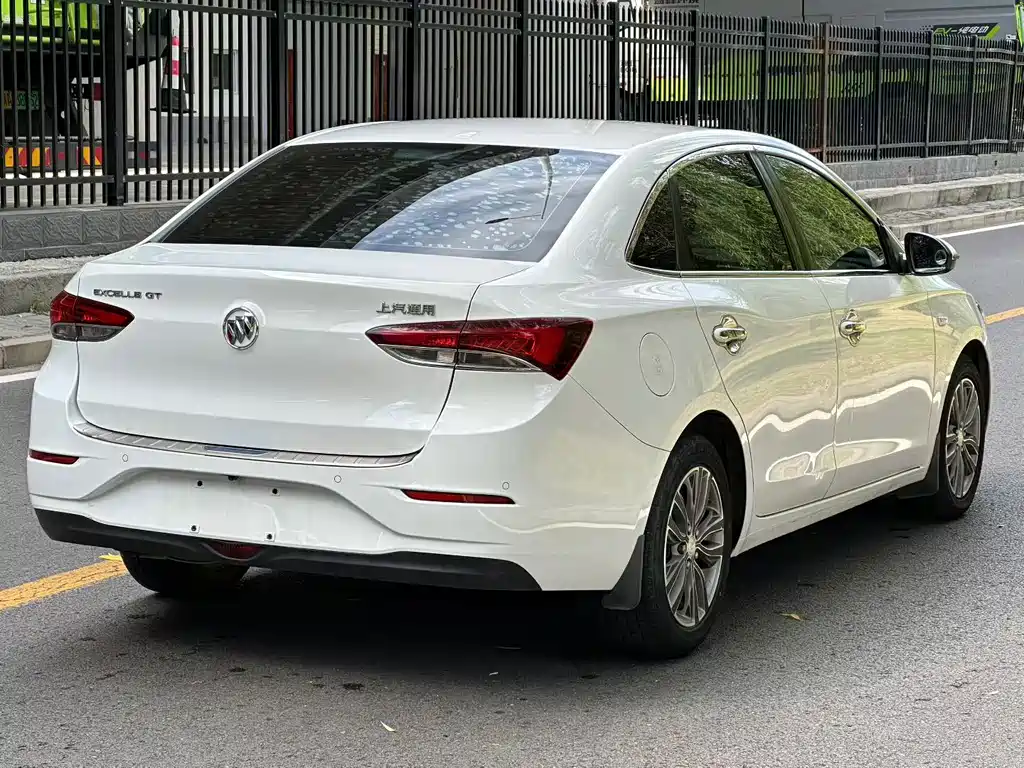 Buick Excelle — миниатюра 4