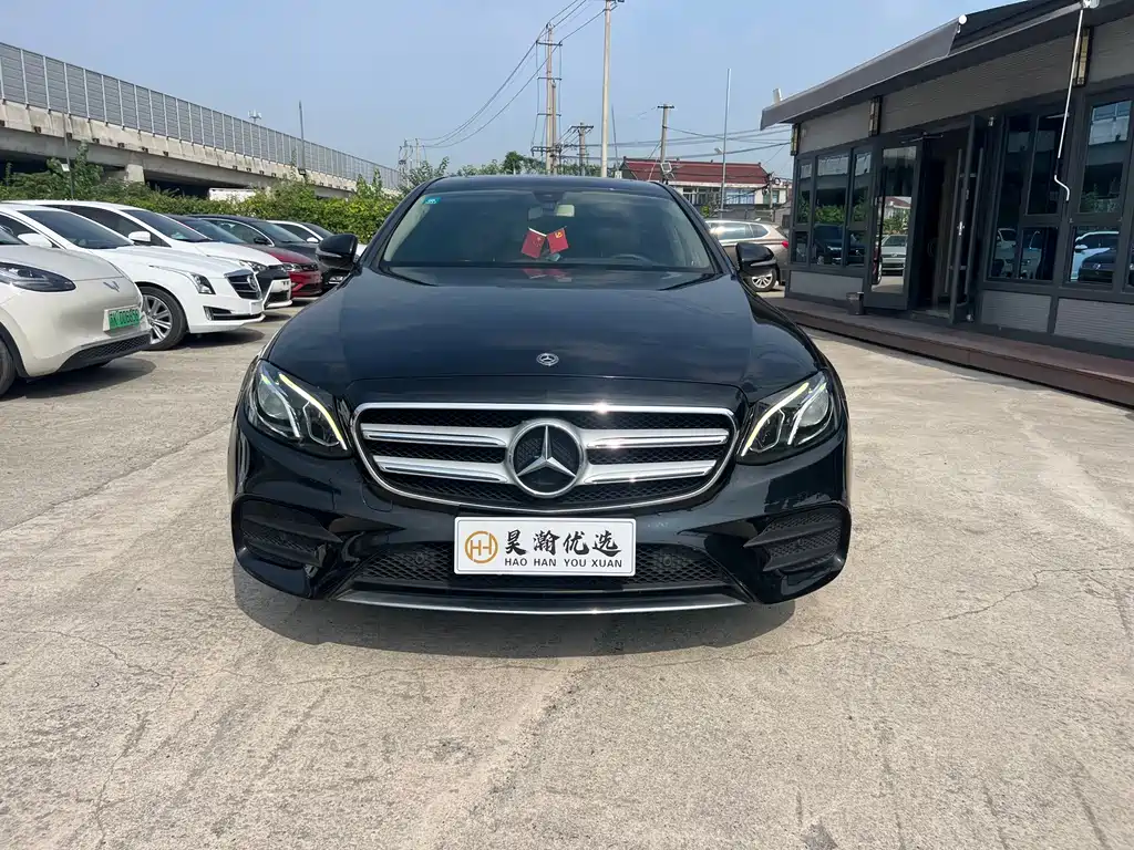 Mercedes-Benz E-Class — миниатюра 2