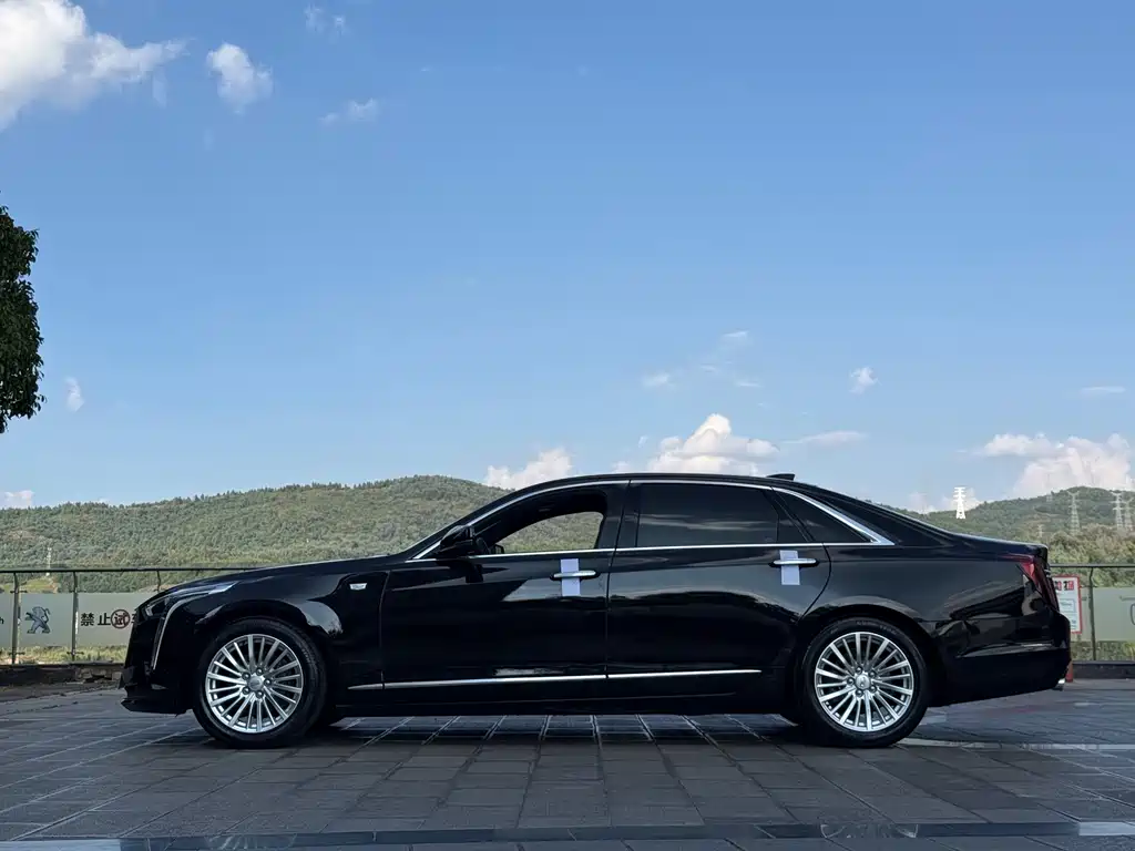 Cadillac CT6 — миниатюра 10