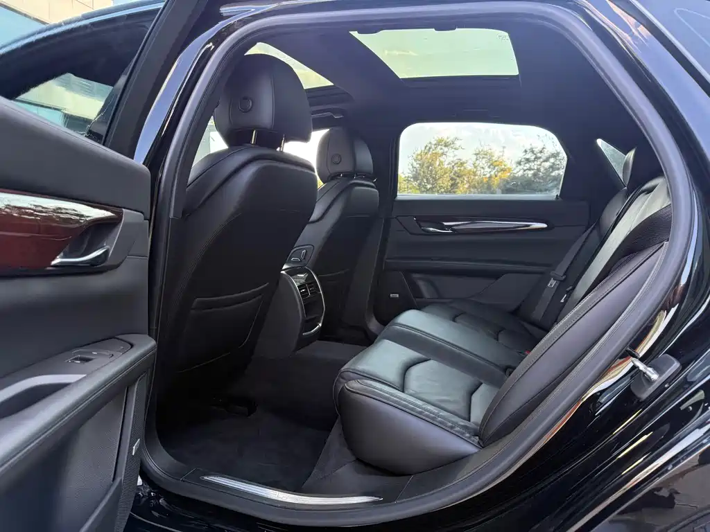 Cadillac CT6 — миниатюра 6