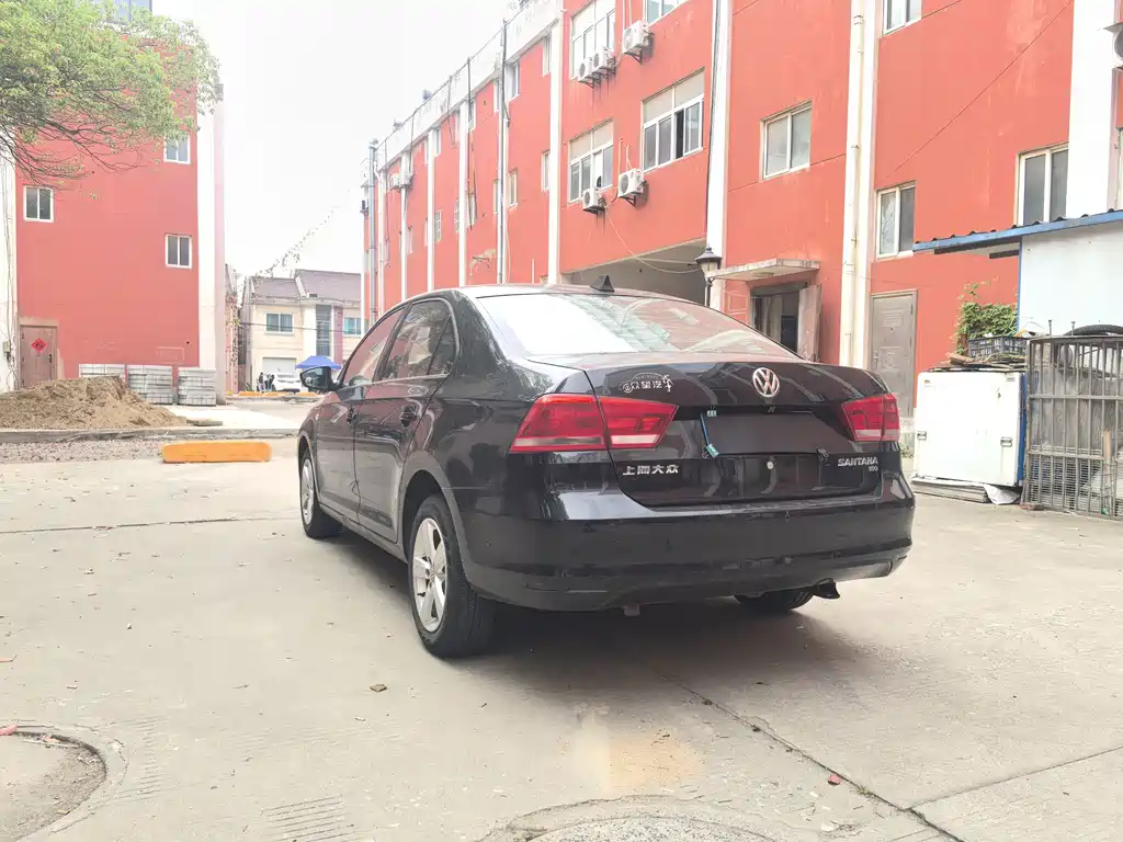 Volkswagen Santana — миниатюра 5
