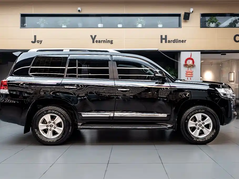Toyota Land Cruiser 2019 4.0L GX-R