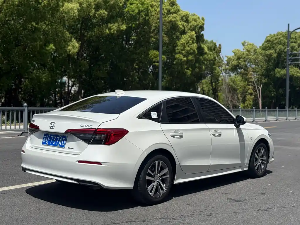 Honda Civic — миниатюра 5
