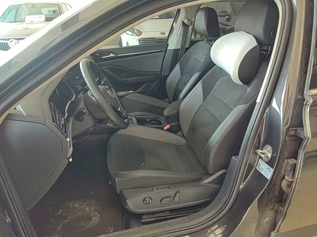 Volkswagen Sagitar — миниатюра 15
