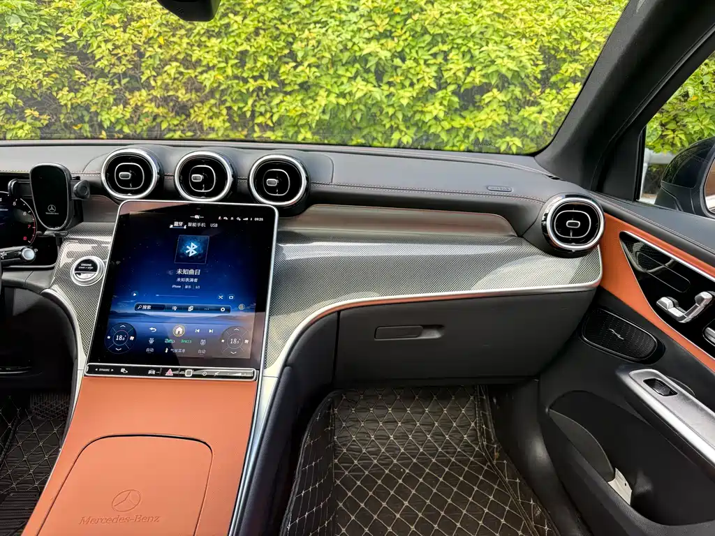 Mercedes-Benz GLC — миниатюра 9