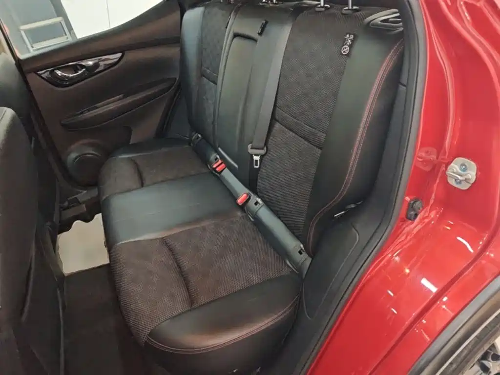 Nissan Qashqai — миниатюра 17