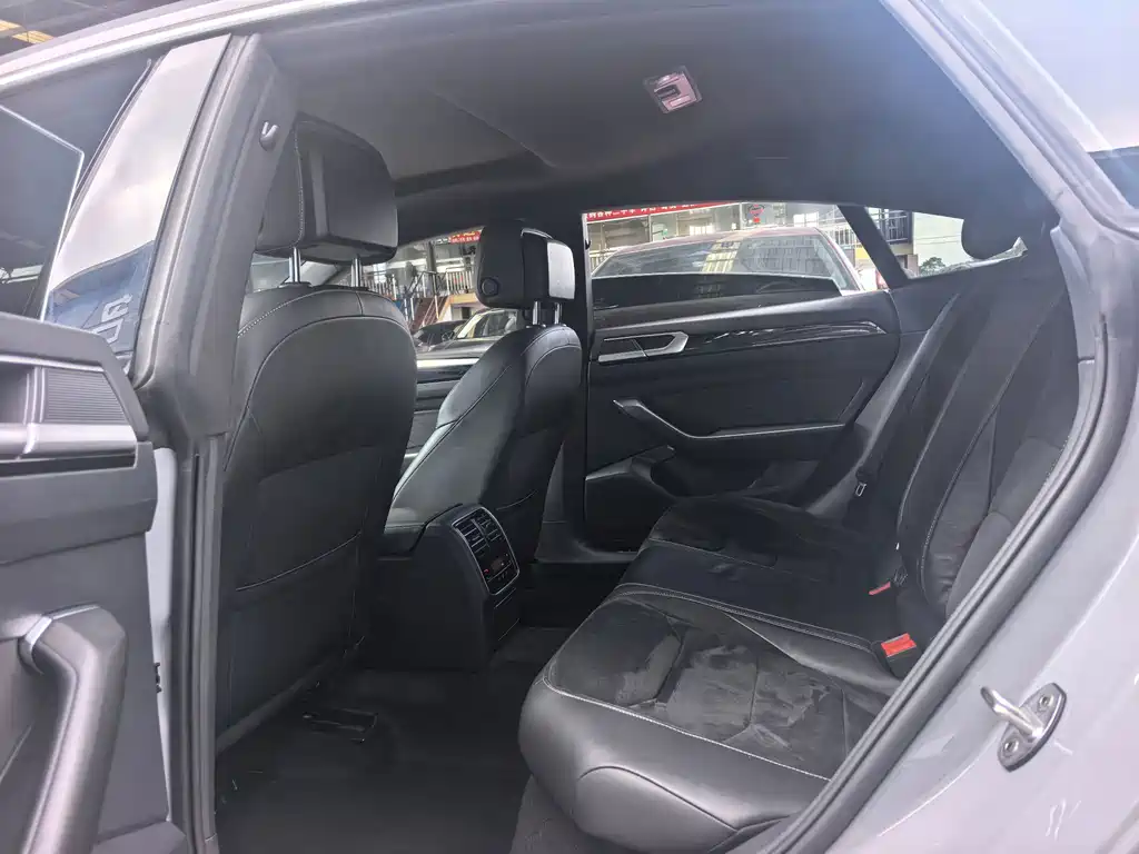 Volkswagen CC — миниатюра 5
